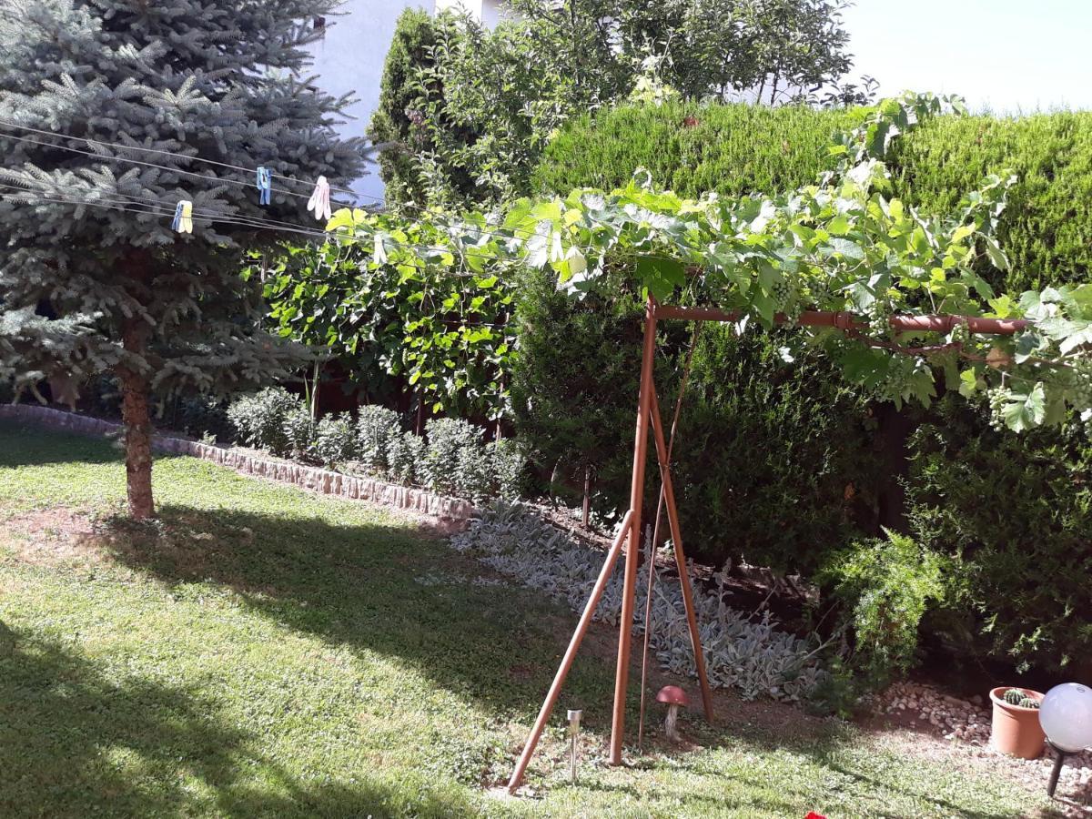 Lazar Apartmanok Hévíz Εξωτερικό φωτογραφία