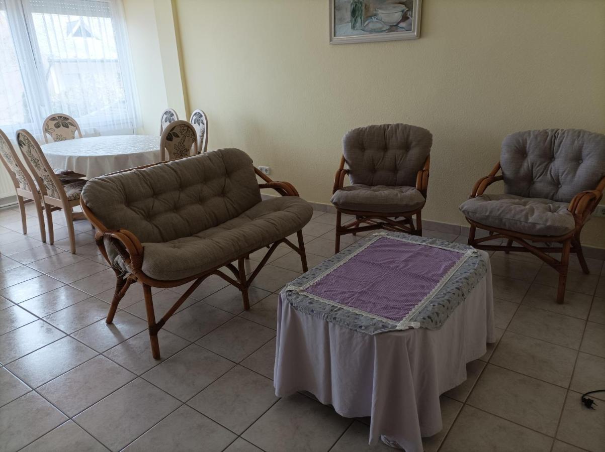 Lazar Apartmanok Hévíz Εξωτερικό φωτογραφία
