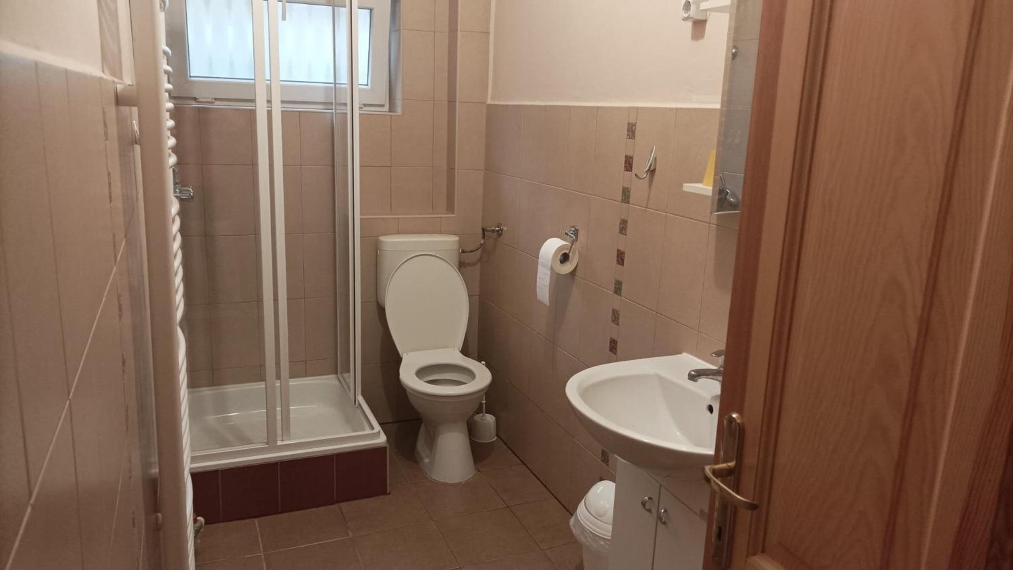 Lazar Apartmanok Hévíz Εξωτερικό φωτογραφία