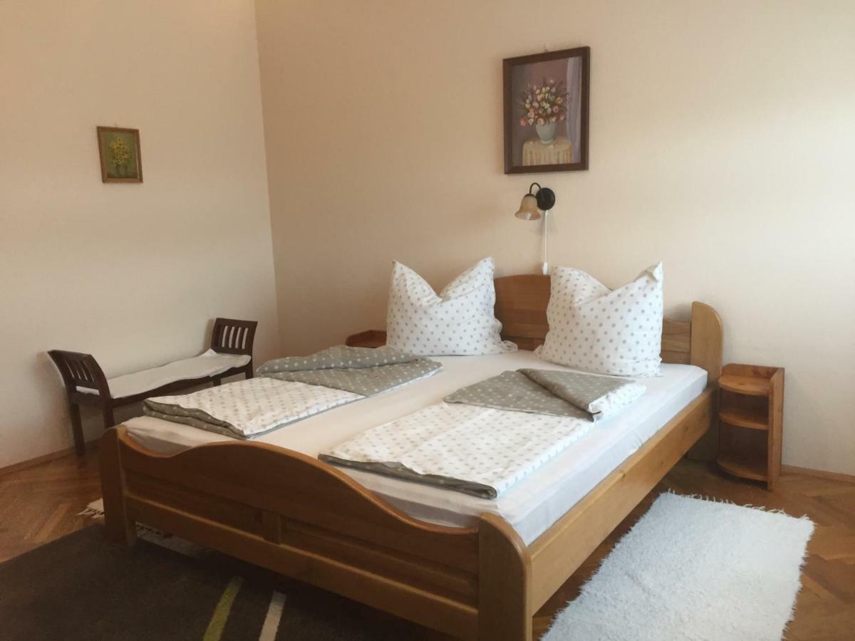 Lazar Apartmanok Hévíz Εξωτερικό φωτογραφία